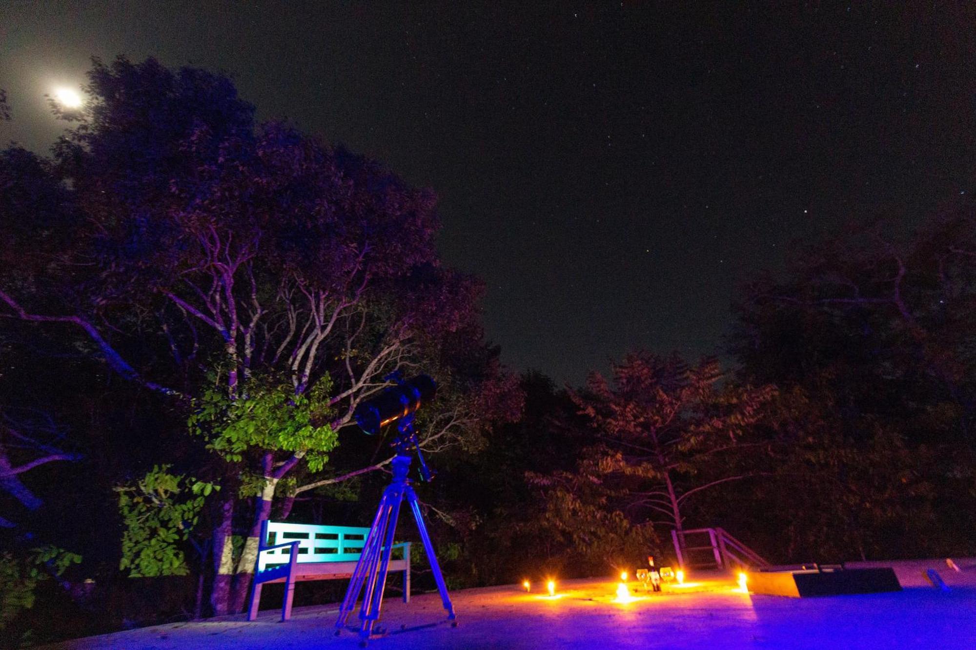 Floresta Encantada Telescopio,Fogueira, Riacho Chapada dos Guimarães Exteriör bild